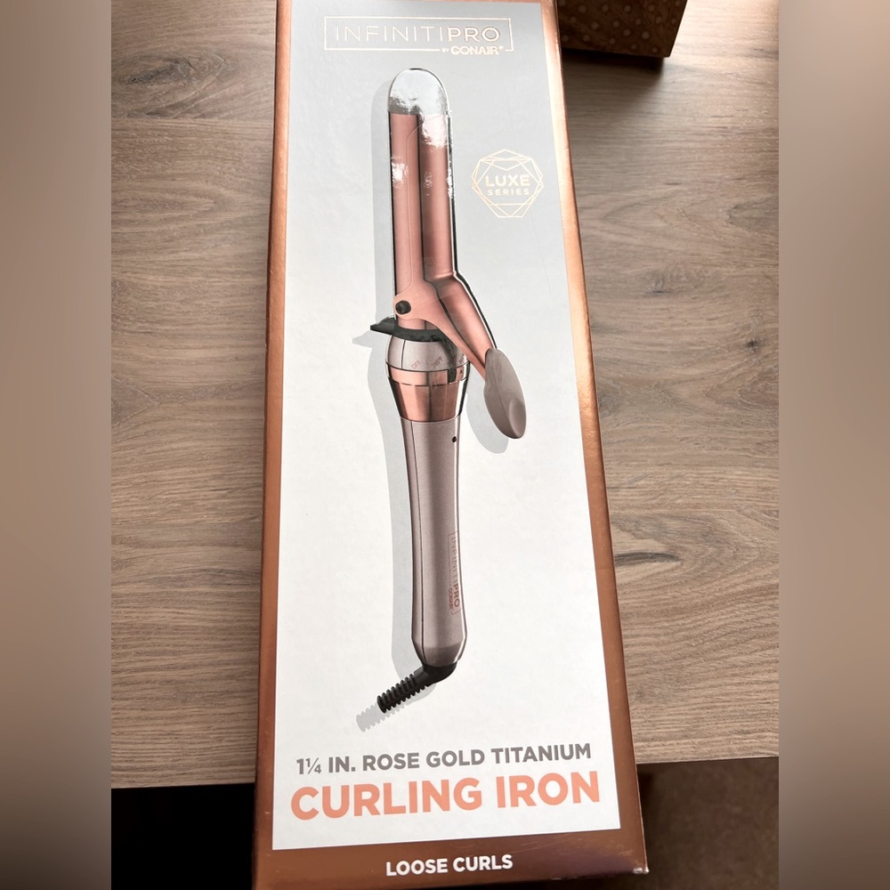 NEW! Conair Infiniti Pro Luxe Series - 1 1/4 in. Rose Gold Titanium Curling Iron